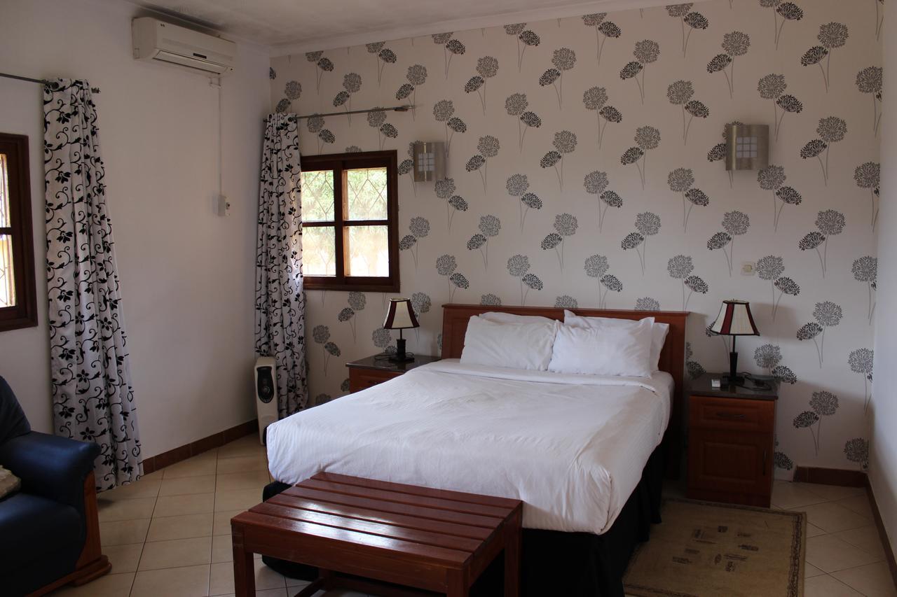 Milpark Hotel Cafumpe Extérieur photo